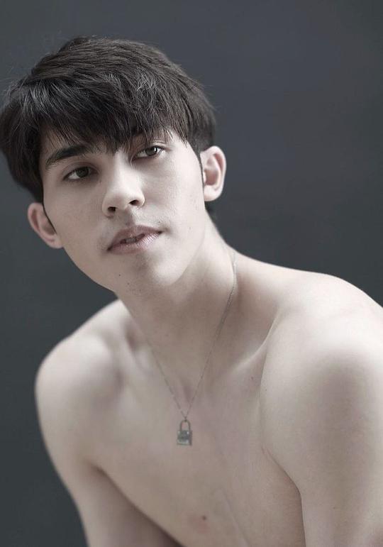 瑞安·潘亚·麦池沙尼恩 Ryan Panya Mcshane