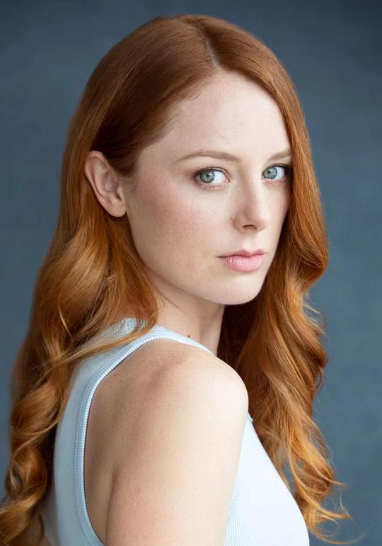 乔吉亚·凯登斯 Jorja Cadence