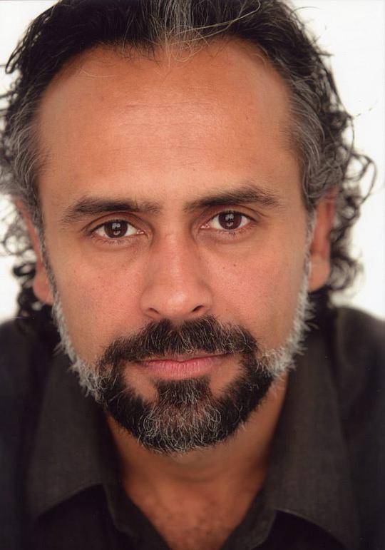 伯纳德·怀特 Bernard White