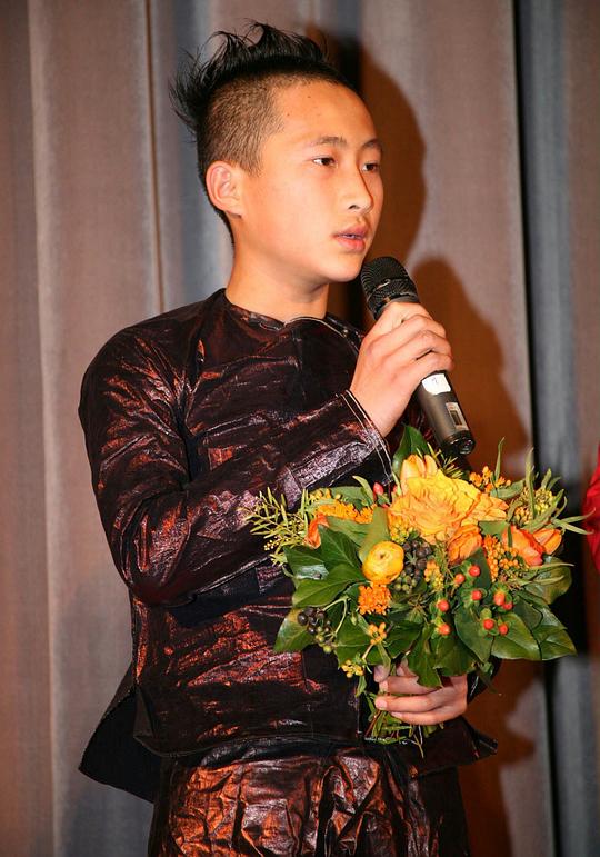王吉甩 Jishuai Wang