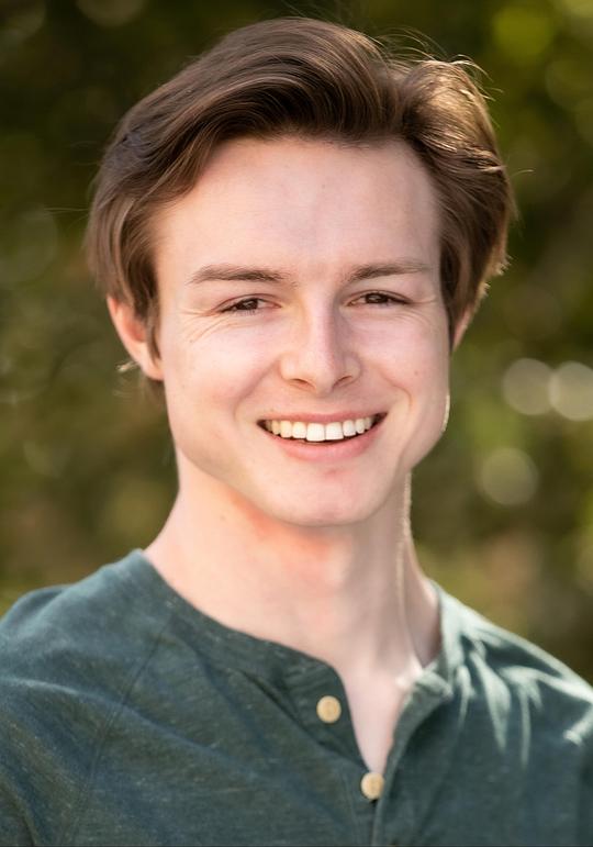 布雷登·凯尔西·吉尔 Braden Kelsey Gile