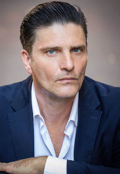 洛伦佐·弗拉赫蒂 Lorenzo Flaherty