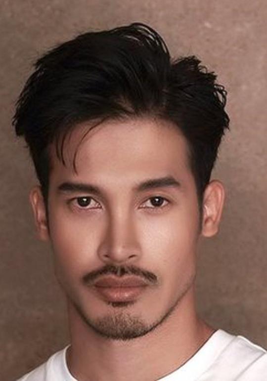 霆那·波彭通 Tinn Boonpongthong