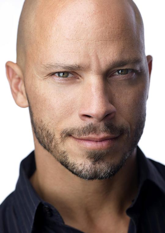 贝尔托·科隆 Berto Colon