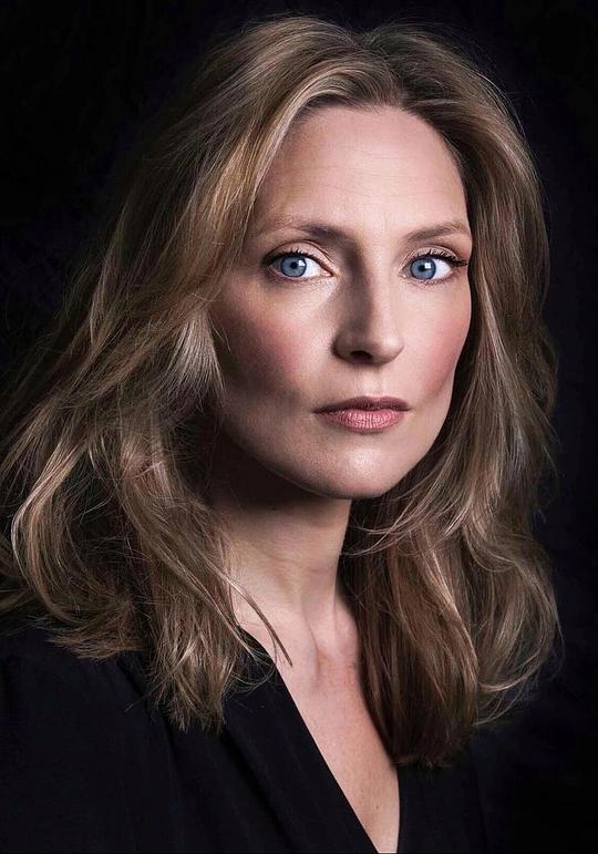 萨拉·奥利弗-沃茨 Sarah Oliver-Watts
