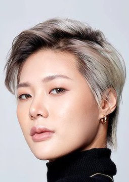 Mie Nannapas Suzuki Mie Nannapas Suzuki