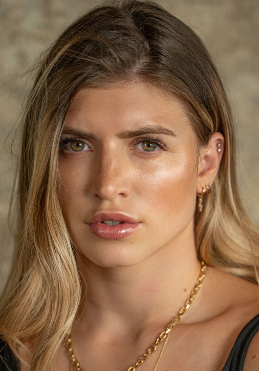 奥里莉亚·阿格尔 Aurélia Agel