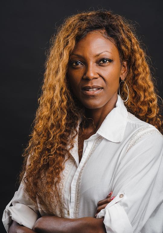 萨曼莎·班顿 Samantha Kaine