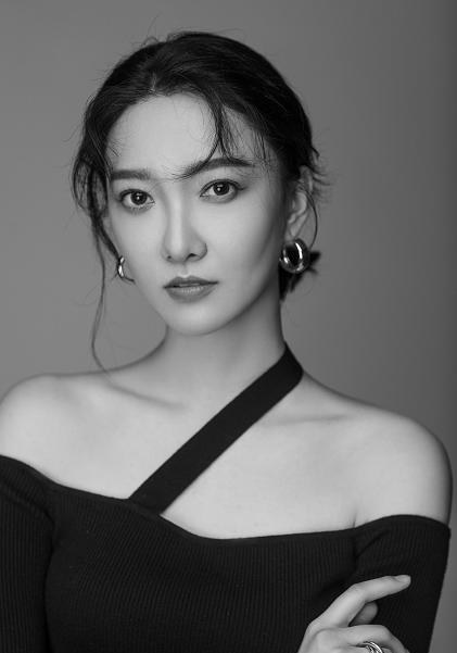 邢昀 Yun Xing