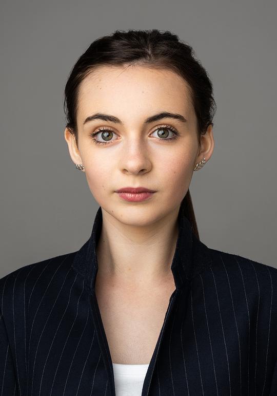 罗拉·麦克唐纳 Lara McDonnell