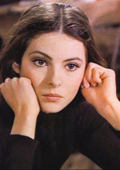 索尼娅·彼得罗芙娜 Sonia Petrovna