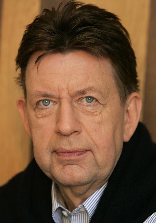 乔格·古祖恩 Jörg Gudzuhn