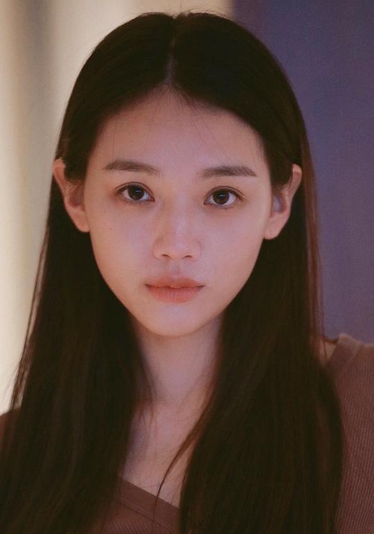 周紫馨 Zixin Zhou