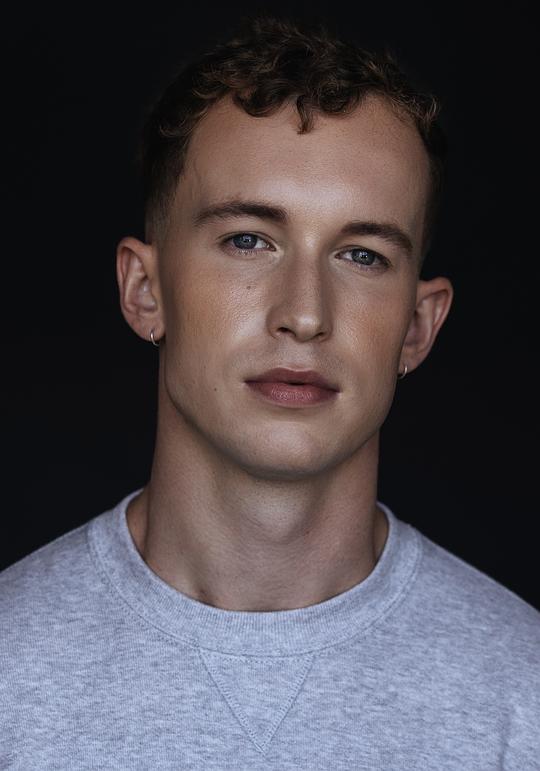 乔什·拉沃里 Josh Lavery