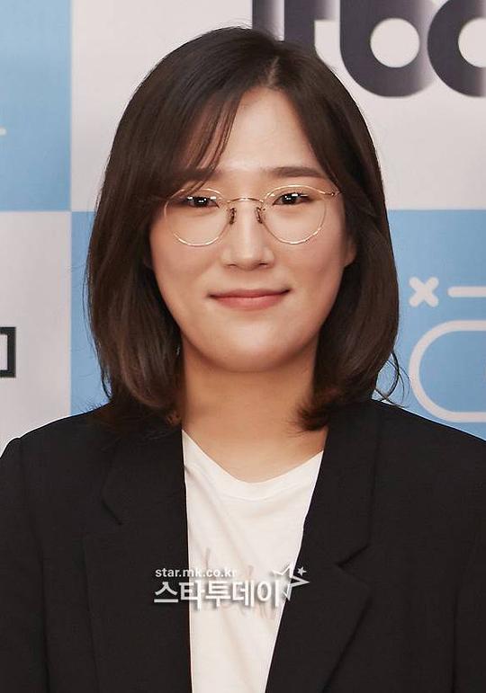 张智妍 Ji-yeon Jang