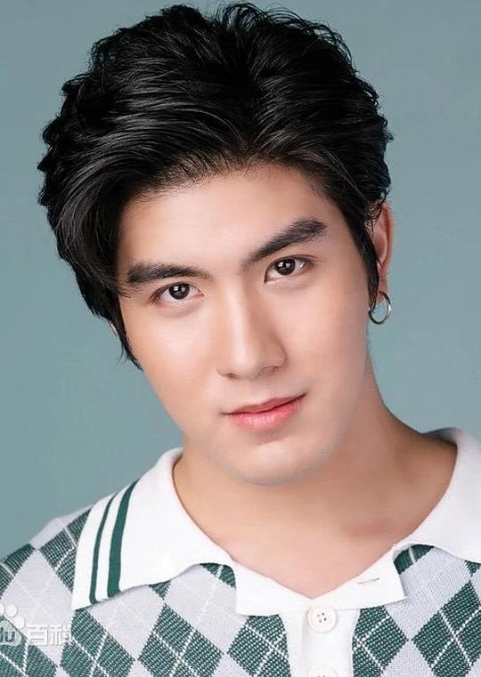 吉拉迪·塔瓦翁 Jirakit Thawornwong