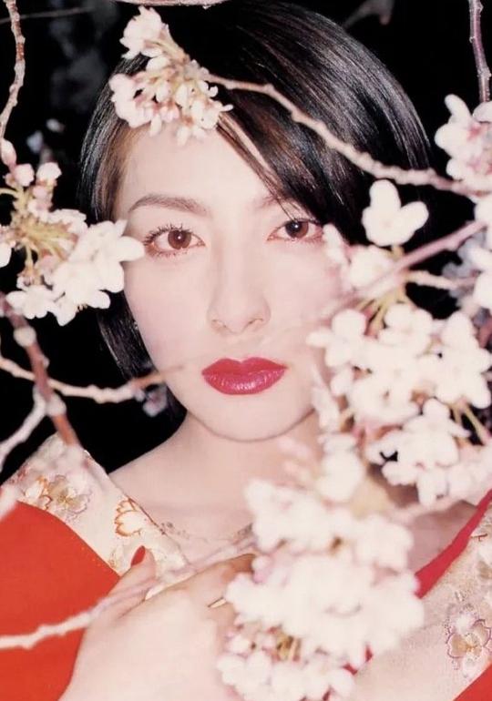 奥菜惠 Megumi Okina