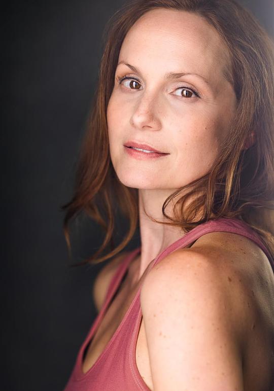 朱莉安娜·津克尔 Julianna Zinkel