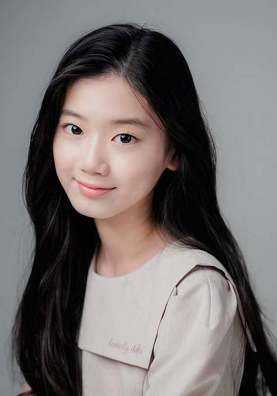 尹瑞妍 Seo-yeon Yoon