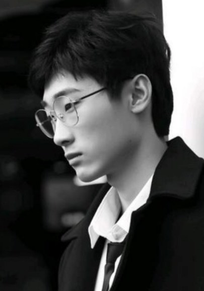 柳真颜 Zhenyan Liu