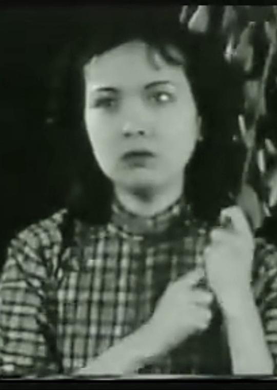 胡蝶影 Tip-Ying Wu