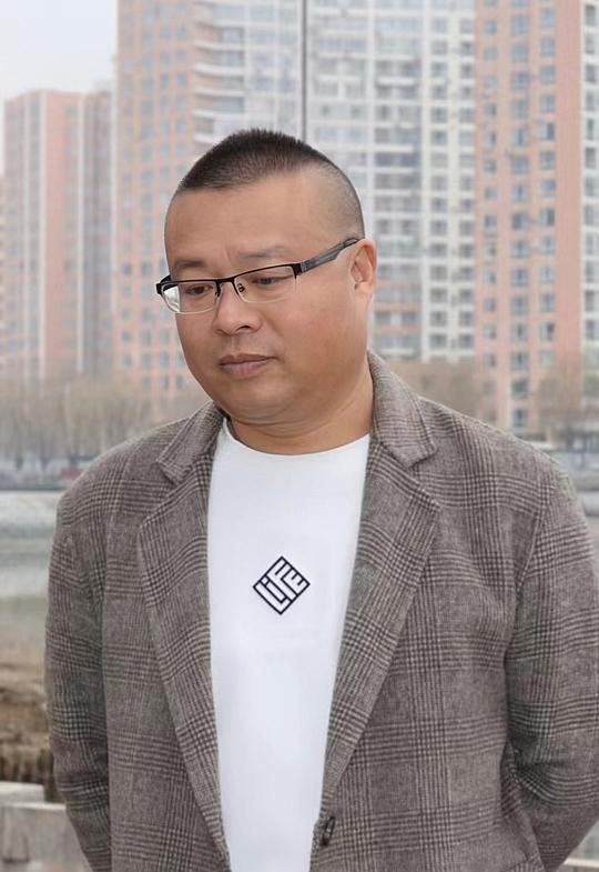 钟义峰 Yifeng Zhong