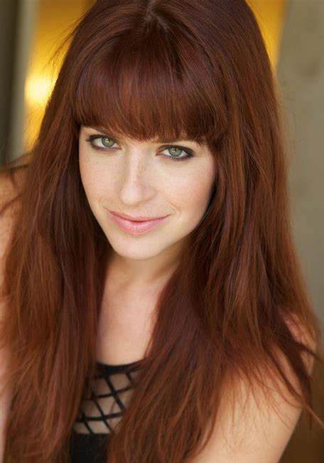 安伯·普拉斯特 Amber Plaster