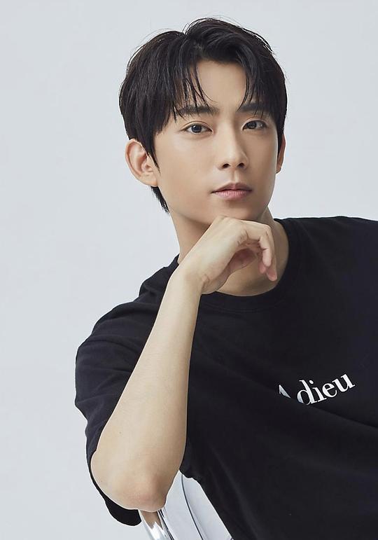 孔璨 Gong Chan