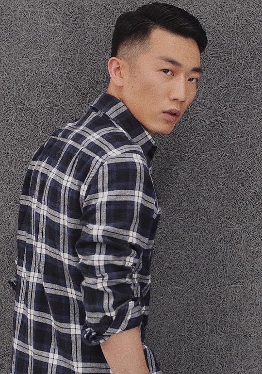 李丰蔚 Fengwei Li
