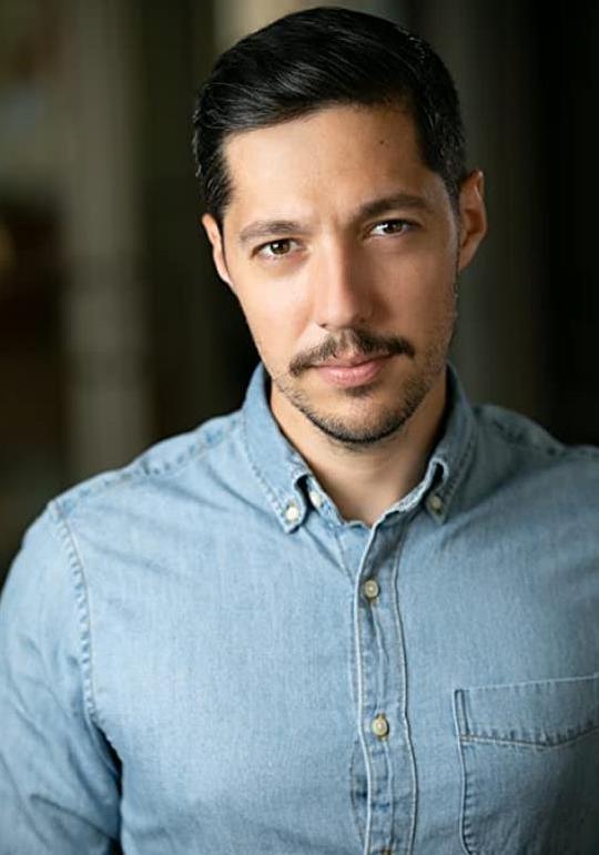 尼克·阿拉波格鲁 Nick Arapoglou