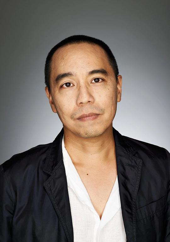阿彼察邦·韦拉斯哈古 Apichatpong Weerasethakul