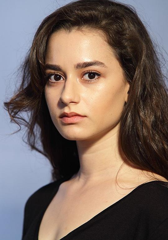 埃杰·亚萨尔 Ece Yasar