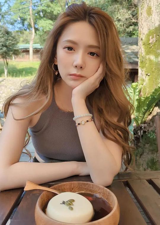 解婕翎 Manaki Xie