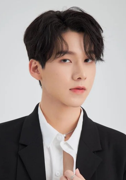 塔那克利·奇安淳亚 Thanakrit Chiamchunya