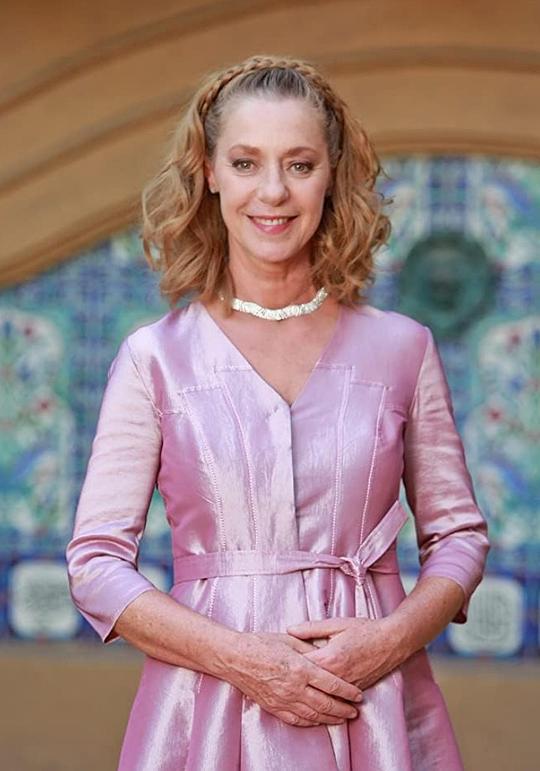 Claudia Di Girolamo Claudia Di Girolamo