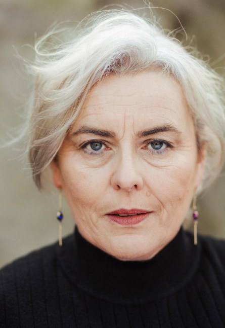 埃默·凯西 Emer Casey