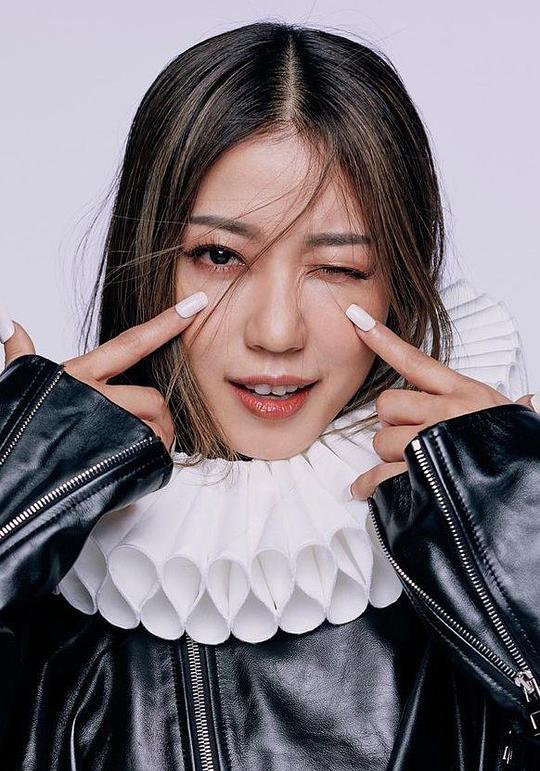 李芯駖 Li Sum Ling