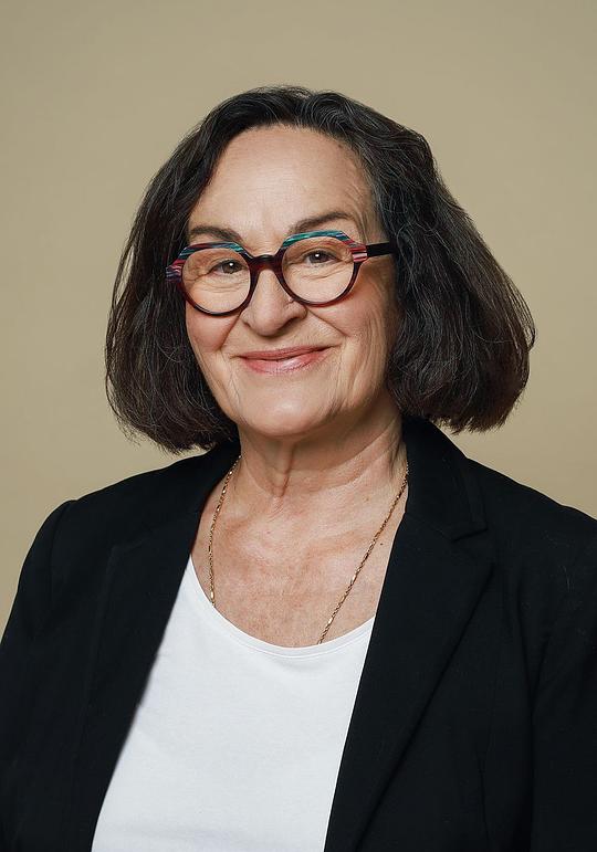 凯西·塞尔达 Cathy Cerda