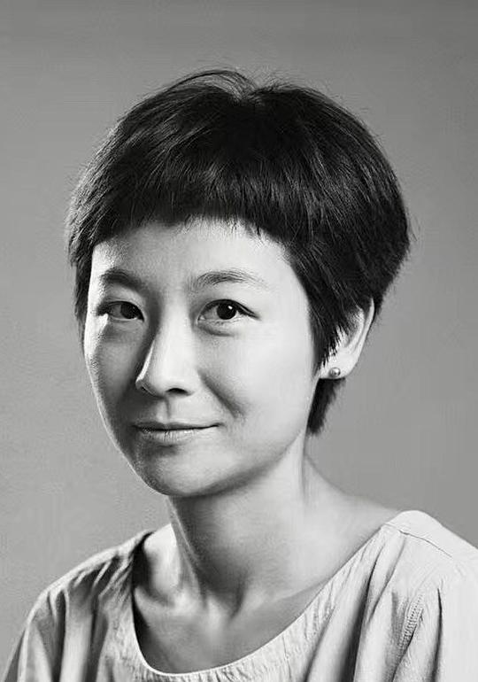 陆易 Yi Lu
