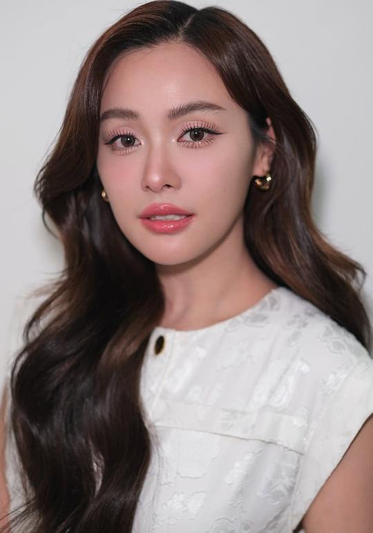 依莎亚·贺苏汪 Eisaya Hosuwan