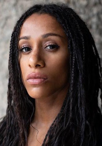 拉腊·罗西 Lara Rossi