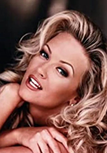 芭芭拉·安·穆尔 Barbara Ann Moore