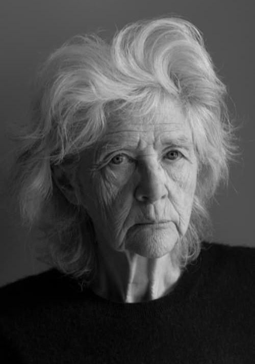 克莱尔·库尔特 Clare Coulter