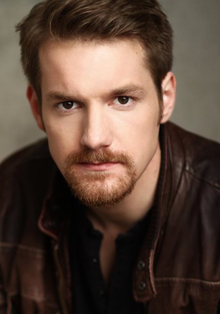 瑞安·麦克尼尔·博尔顿 Ryan McNeill Bolton