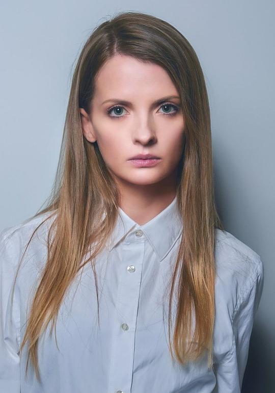 阿南达·雅各布斯    Ananda Jacobs