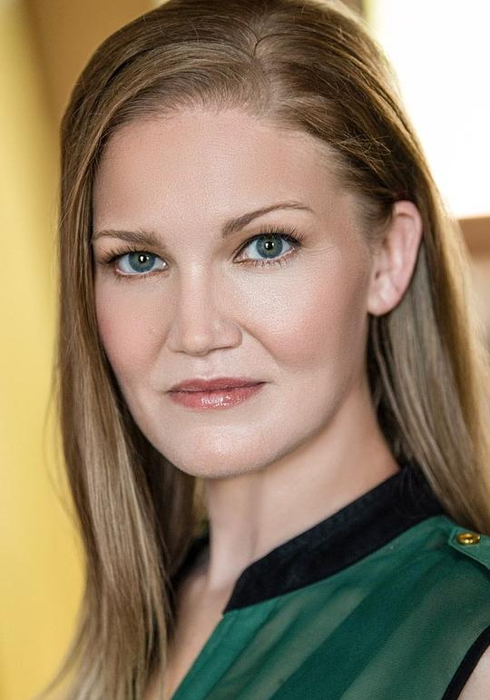 玛丽·安·绍布 Mary Ann Schaub