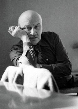 列夫·库里让诺夫 Lev Kulidzhanov