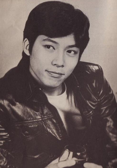 严秋华 Chau-wah Yim