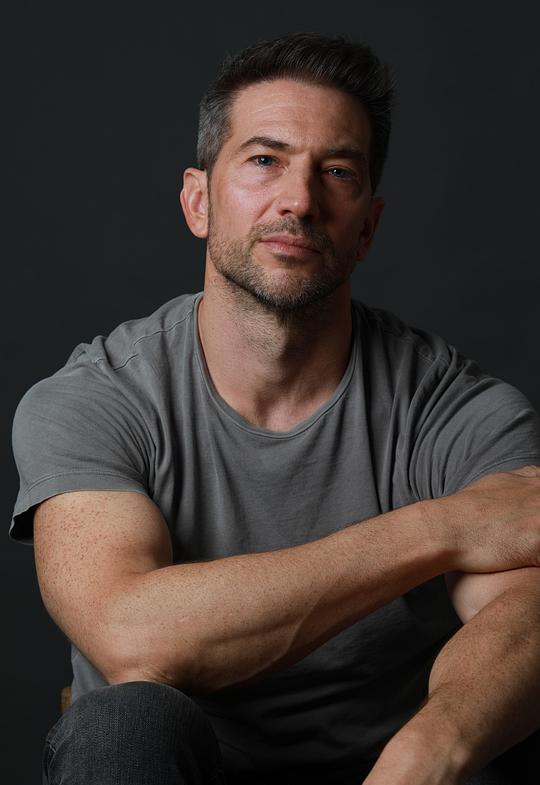 卢克·罗伯茨 Luke Roberts