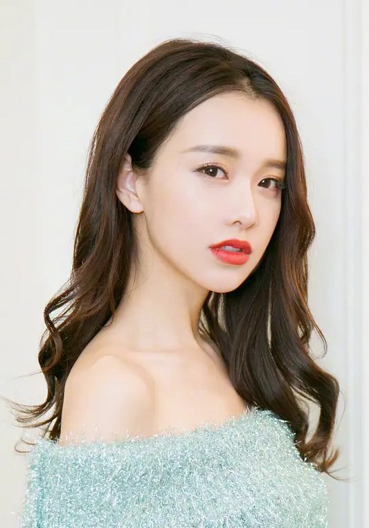 黄一琳 Yilin Huang